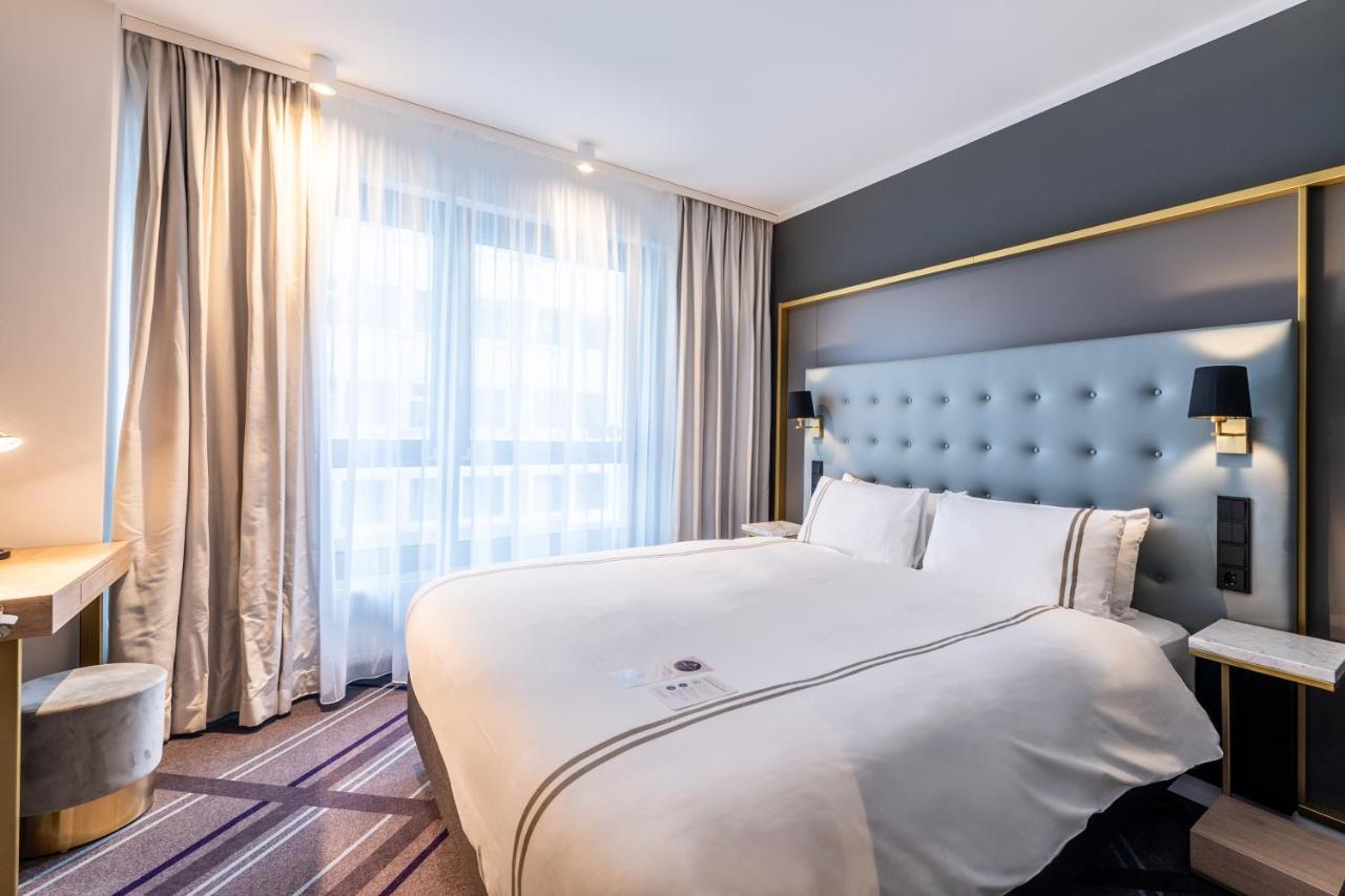 Premier Prager Strasse 3*